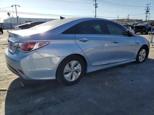 Photo 3 from auction – 2013 HYUNDAI SONATA HYB with VIN KMHEC4A42DA076837