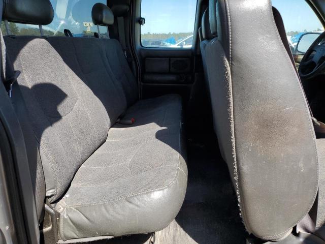 Photo 10 from auction – 2004 CHEVROLET SILVERADO with VIN 1GCEC19XX4Z201974