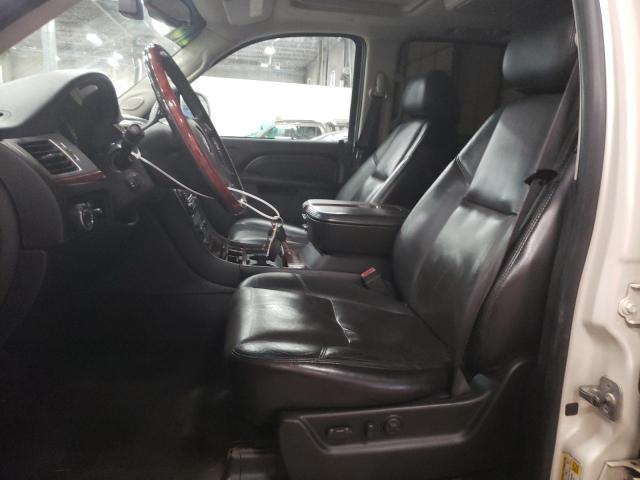 Photo 7 from auction – 2010 CADILLAC ESCALADE L with VIN 1GYUKBEF1AR244378