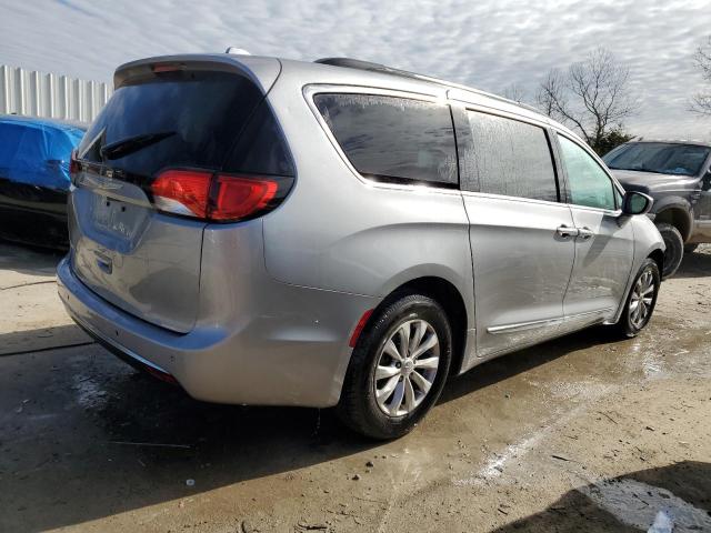 Photo 3 from auction – 2017 CHRYSLER PACIFICA T with VIN 2C4RC1BG6HR583576