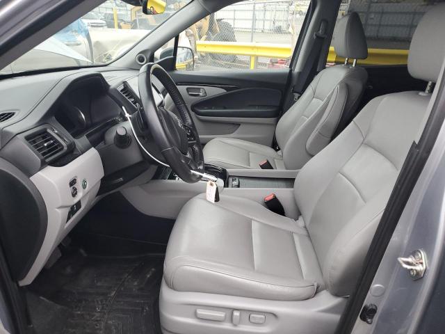Photo 7 from auction – 2019 HONDA PILOT TOUR with VIN 5FNYF5H68KB044386