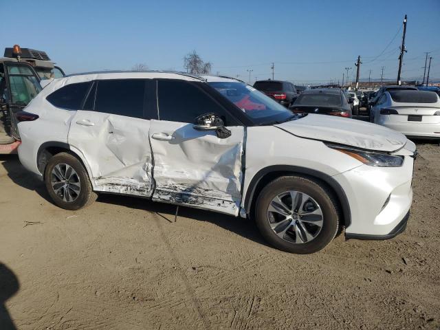 Photo 4 from auction – 2024 TOYOTA HIGHLANDER with VIN 5TDKDRAH2RS537128