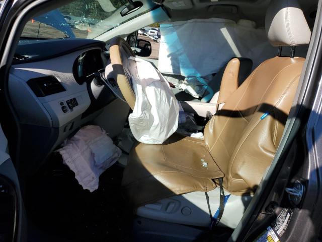 Photo 7 from auction – 2013 TOYOTA SIENNA XLE with VIN 5TDYK3DC2DS404701