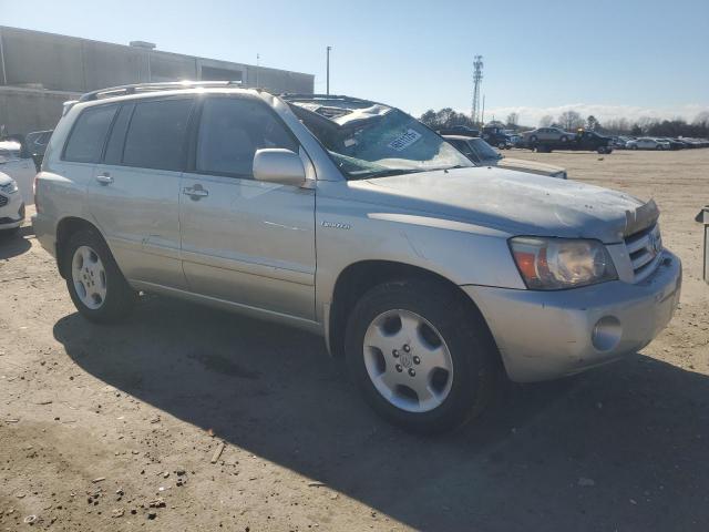 Photo 4 from auction – 2004 TOYOTA HIGHLANDER with VIN JTEEP21A540014336