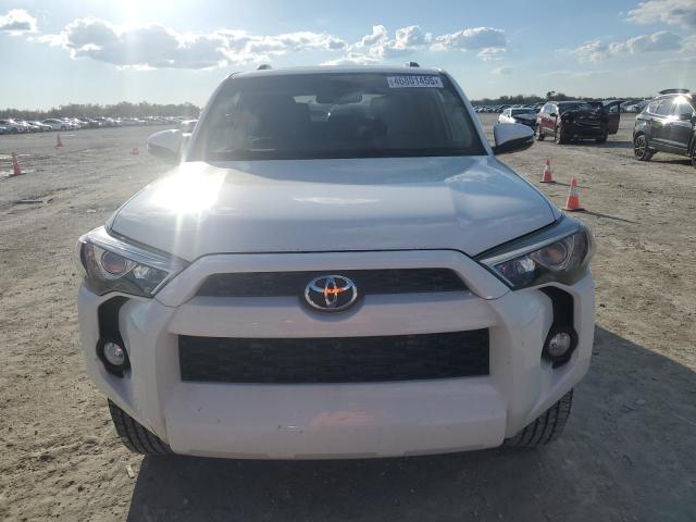 Photo 5 from auction – 2019 TOYOTA 4RUNNER SR with VIN JTEBU5JR9K5725833