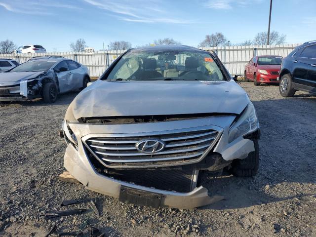Photo 5 from auction – 2017 HYUNDAI SONATA SE with VIN 5NPE24AF6HH533754