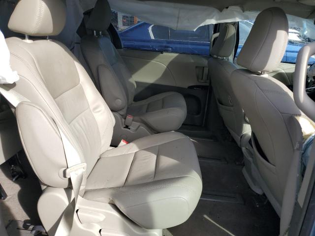 Photo 11 from auction – 2017 TOYOTA SIENNA XLE with VIN 5TDDZ3DC6HS164536