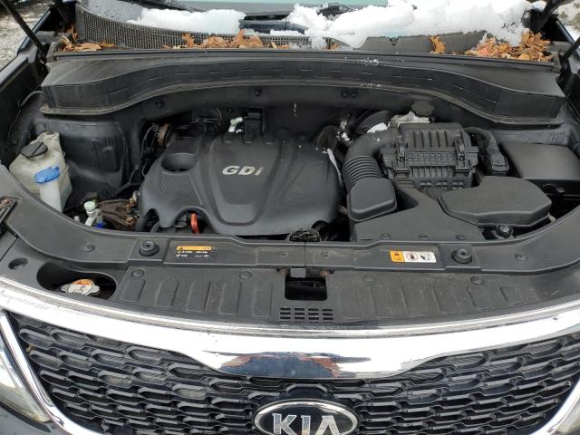 Photo 12 from auction – 2015 KIA SORENTO LX with VIN 5XYKTCA69FG558985