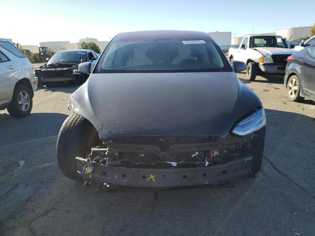 Photo 5 from auction – 2019 TESLA MODEL X with VIN 5YJXCAE29KF152126
