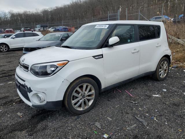 KIA SOUL + 2018 with VIN KNDJP3A56J7506162 - Photo from auction