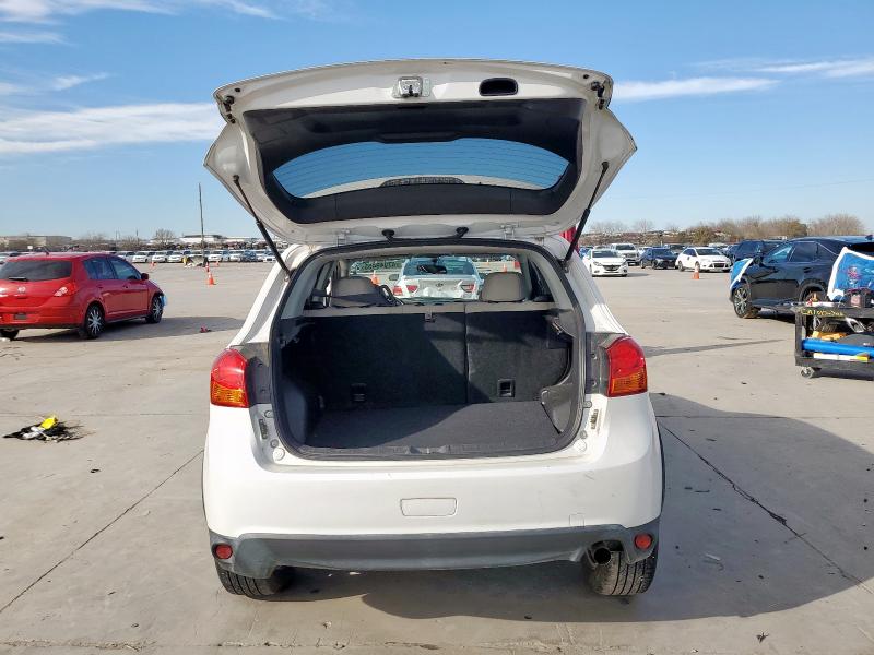 Photo 6 from auction – 2017 MITSUBISHI OUTLANDER with VIN JA4AP3AU2HZ008072