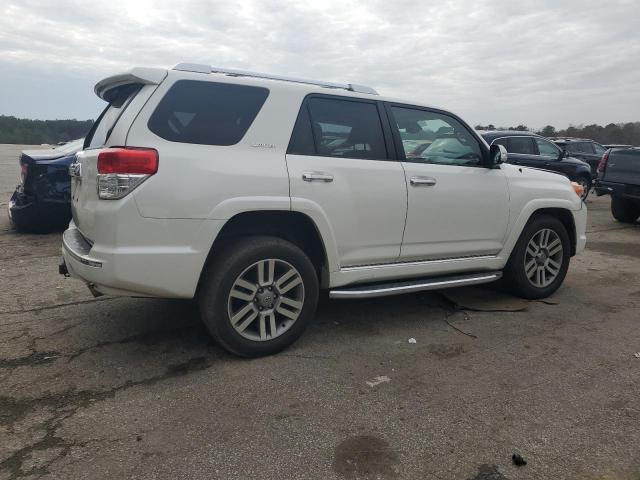 Photo 3 from auction – 2010 TOYOTA 4RUNNER SR with VIN JTEBU5JR2A5029880