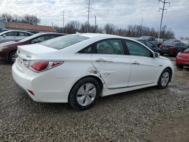 Photo 3 from auction – 2014 HYUNDAI SONATA HYB with VIN KMHEC4A4XEA114199