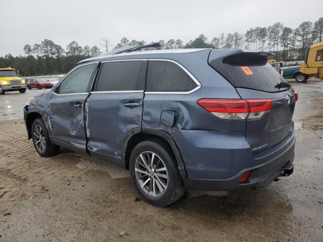 Photo 2 from auction – 2018 TOYOTA HIGHLANDER with VIN 5TDKZRFH6JS282756
