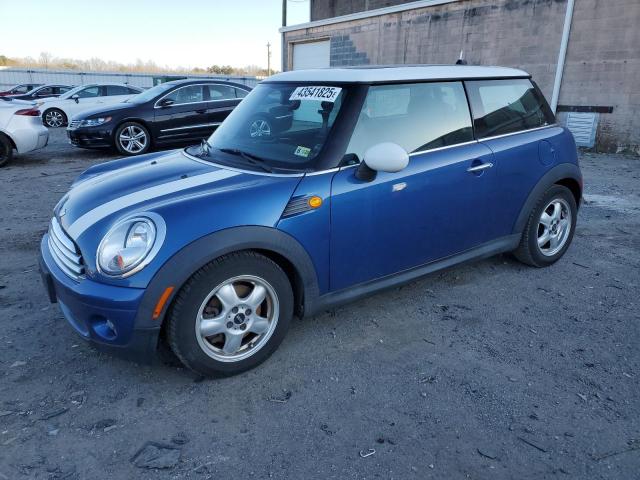MINI COOPER 2008 with VIN WMWMF33528TT62282 - Photo from auction