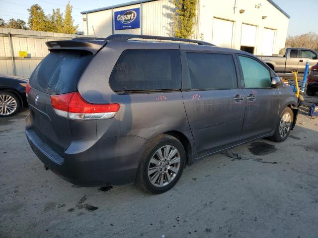 Photo 3 from auction – 2011 TOYOTA SIENNA LE with VIN 5TDJK3DCXBS020759