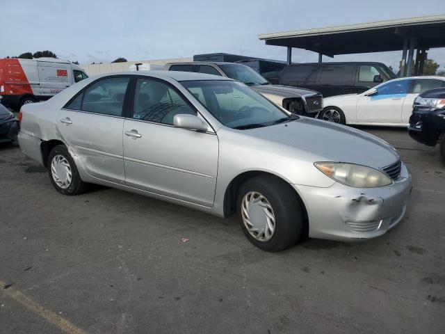 Photo 4 from auction – 2005 TOYOTA CAMRY LE with VIN 4T1BE32K95U504780