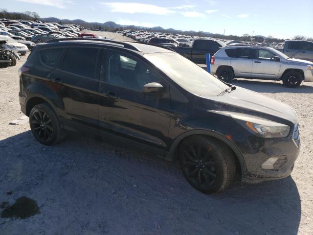 Photo 4 from auction – 2017 FORD ESCAPE SE with VIN 1FMCU0GDXHUA09945