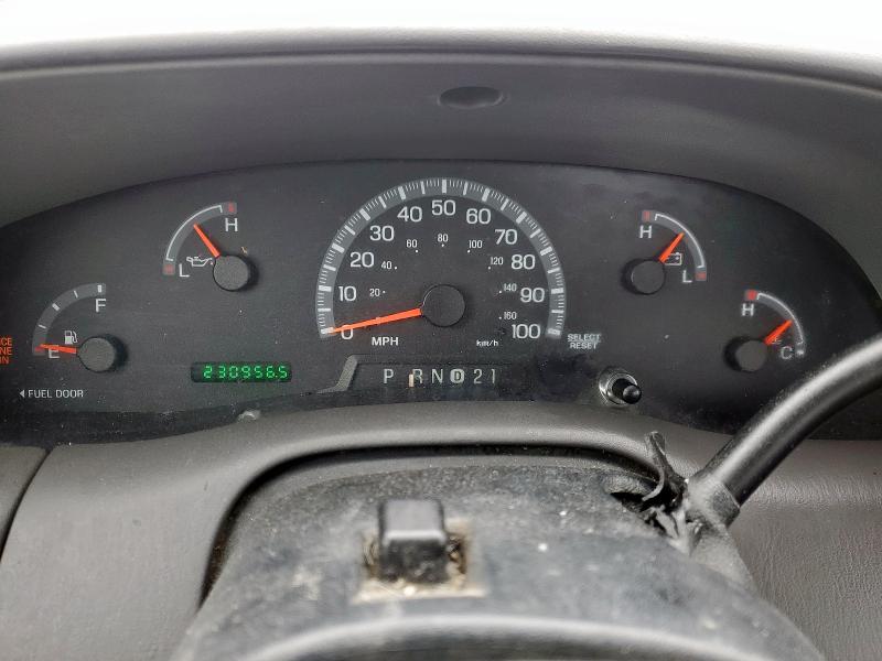 Photo 9 from auction – 2003 FORD F150 with VIN 1FTRF172X3NB32788