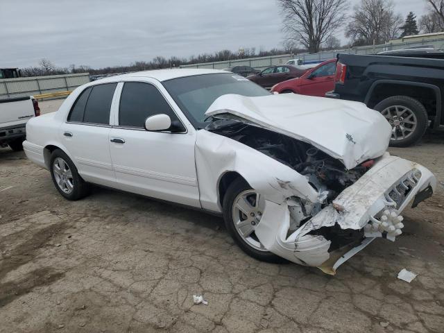 Foto 4 de la subasta – 2011 FORD CROWN VICT con VIN 2FABP7EV4BX137356