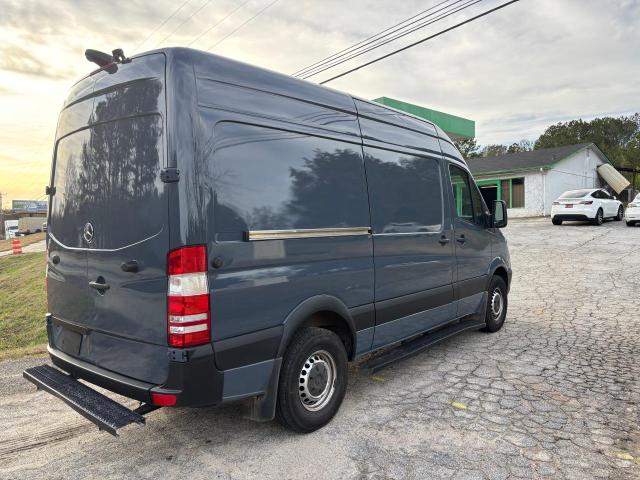 Photo 4 from auction – 2018 MERCEDES-BENZ SPRINTER 2 with VIN WD3PE7CD8JP637860