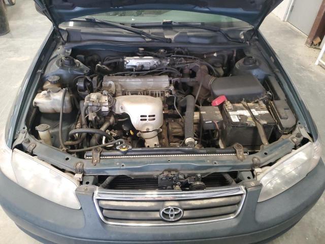 Photo 11 from auction – 2000 TOYOTA CAMRY CE with VIN 4T1BG22K2YU991250