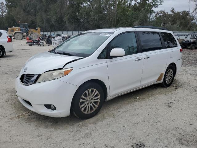 Photo 1 from auction – 2014 TOYOTA SIENNA XLE with VIN 5TDYK3DC4ES507023