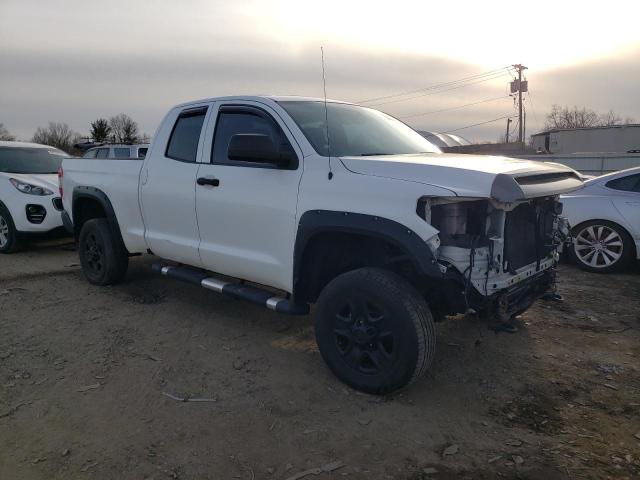 Photo 4 from auction – 2014 TOYOTA TUNDRA DOU with VIN 5TFUM5F19EX058660