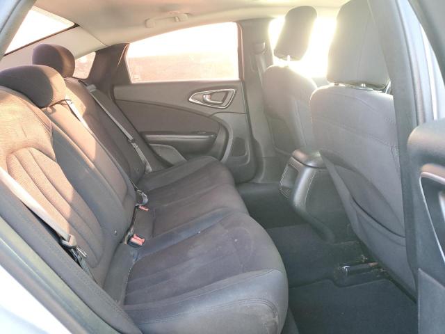 Photo 10 from auction – 2015 CHRYSLER 200 LIMITE with VIN 1C3CCCAB8FN620858