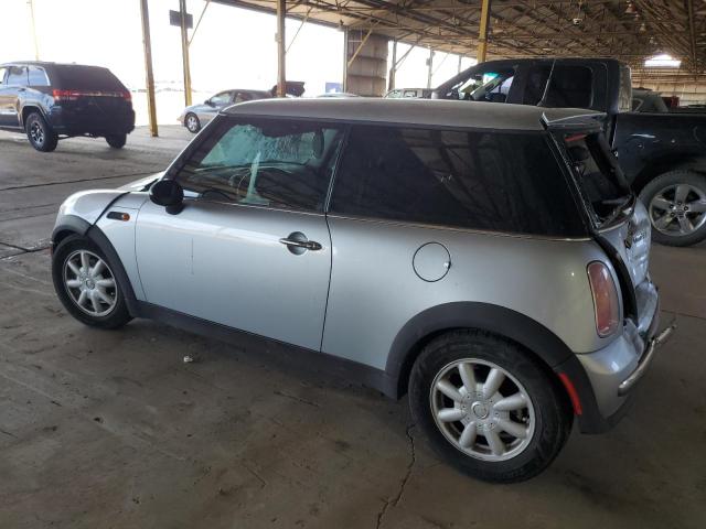 Photo 2 from auction – 2004 MINI COOPER with VIN WMWRC33404TJ58046