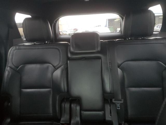 Photo 10 from auction – 2017 FORD EXPLORER L with VIN 1FM5K8F89HGC92287