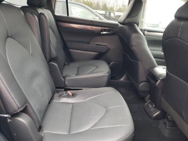 Photo 11 from auction – 2024 TOYOTA HIGHLANDER with VIN 5TDKDRBH4RS537386