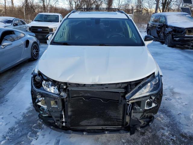 Photo 5 from auction – 2018 CHRYSLER PACIFICA L with VIN 2C4RC1GG4JR274106