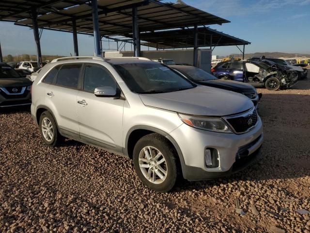 Photo 4 from auction – 2015 KIA SORENTO LX with VIN 5XYKT4A72FG588635