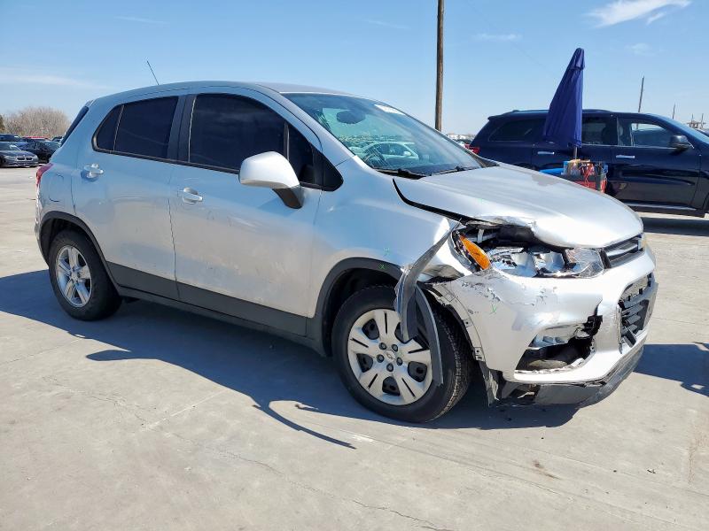 Photo 4 from auction – 2018 CHEVROLET TRAX LS with VIN KL7CJKSB7JB646370