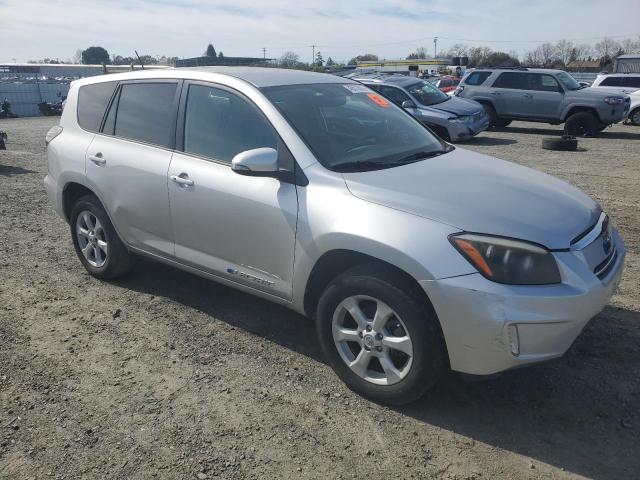 Photo 4 from auction – 2012 TOYOTA RAV4 EV with VIN 2T3YL4DV5CW001281