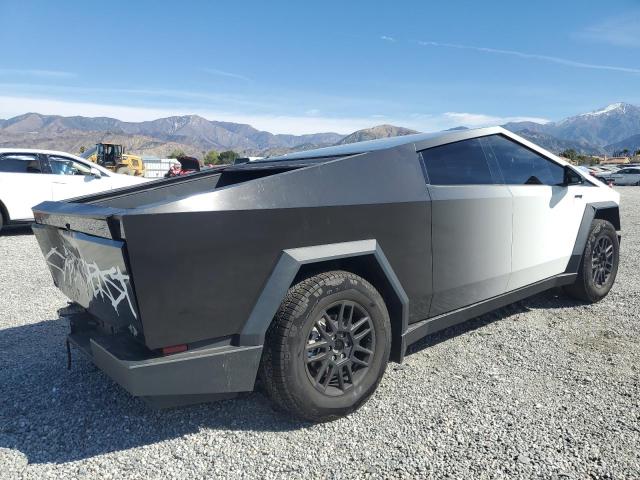 Снимка 3 от търг – 2024 TESLA CYBERTRUCK с VIN 7G2CEHEE0RA031839