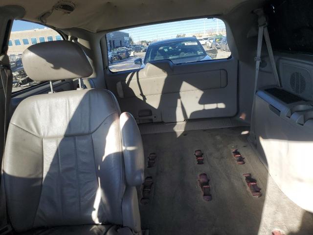 Photo 10 from auction – 2002 CHRYSLER TOWN & COU with VIN 2C4GP74L92R793735