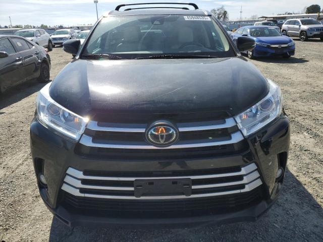 Photo 5 from auction – 2018 TOYOTA HIGHLANDER with VIN 5TDJZRFH6JS539412