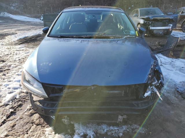 Photo 5 from auction – 2017 VOLKSWAGEN JETTA S with VIN 3VW2B7AJ3HM239602