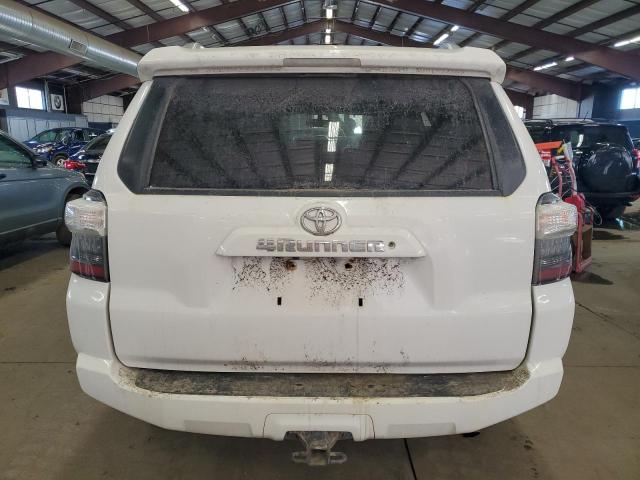 Photo 6 from auction – 2015 TOYOTA 4RUNNER SR with VIN JTEBU5JR0F5268500