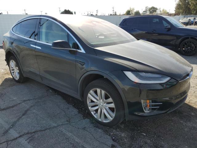 Photo 4 from auction – 2017 TESLA MODEL X with VIN 5YJXCDE26HF037963