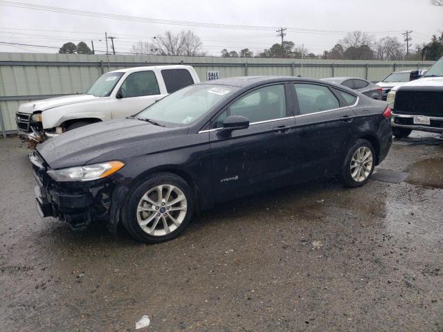 FORD FUSION SE 2019 with VIN 3FA6P0LU5KR106313 - Photo from auction