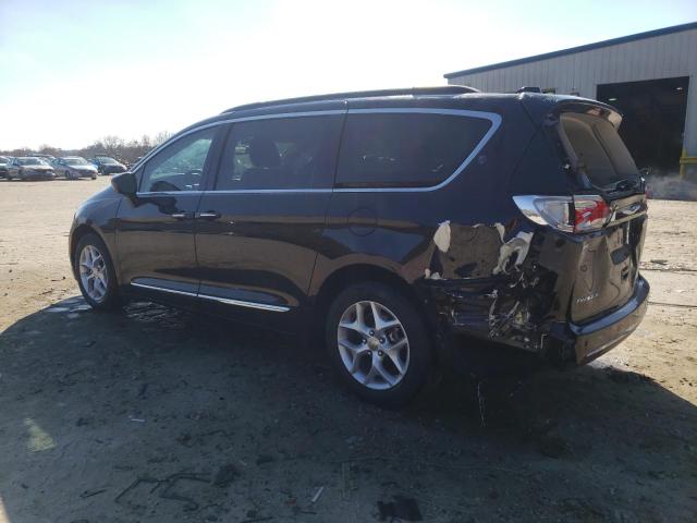 Photo 2 from auction – 2017 CHRYSLER PACIFICA T with VIN 2C4RC1BG6HR542428