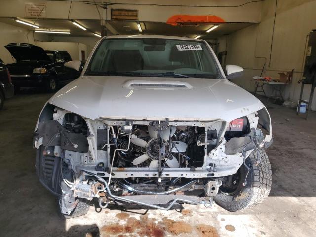 Photo 5 from auction – 2019 TOYOTA 4RUNNER SR with VIN JTEBU5JR9K5660059