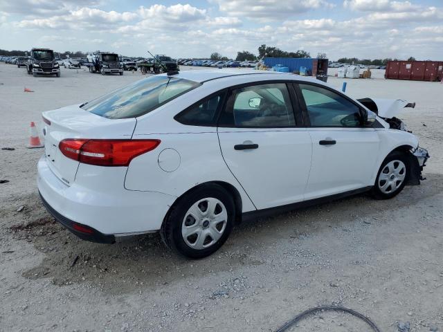 Photo 3 from auction – 2016 FORD FOCUS S with VIN 1FADP3E21GL219699