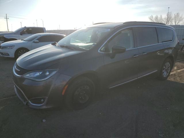 CHRYSLER PACIFICA T 2017 with VIN 2C4RC1BG1HR691524 - Photo from auction