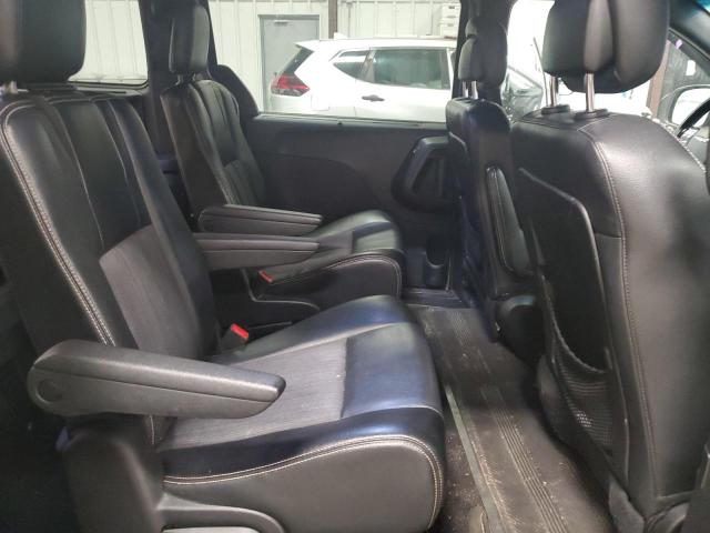 Photo 10 from auction – 2013 CHRYSLER TOWN & COU with VIN 2C4RC1HG8DR798247