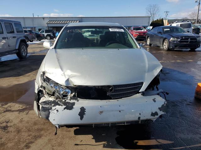 Photo 5 from auction – 2003 TOYOTA CAMRY with VIN 4T1BE32K93U149283