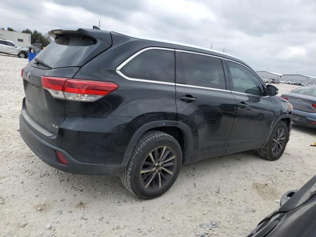Photo 3 from auction – 2017 TOYOTA HIGHLANDER with VIN 5TDKZRFH4HS525894